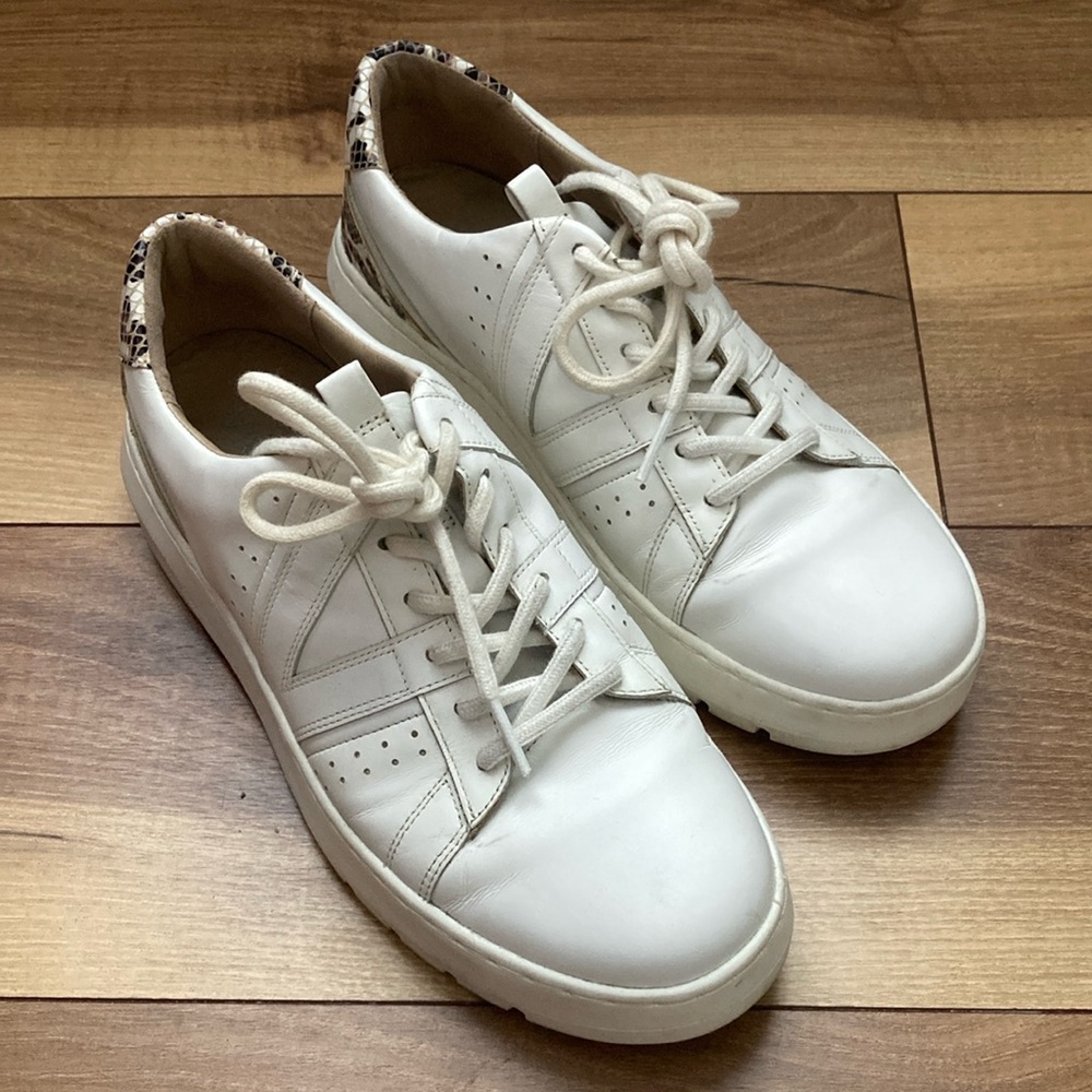 Vionic Simasa Sneakers